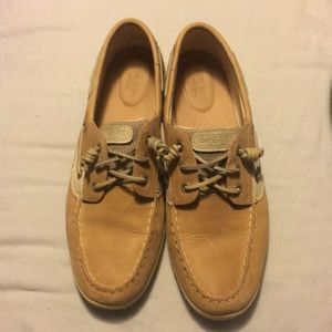 Sperry topsiders